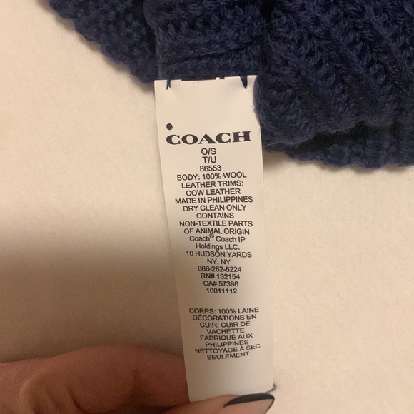NWOT Coach Beanie in Navy Blue 100% Wool - Picture 2 of 2